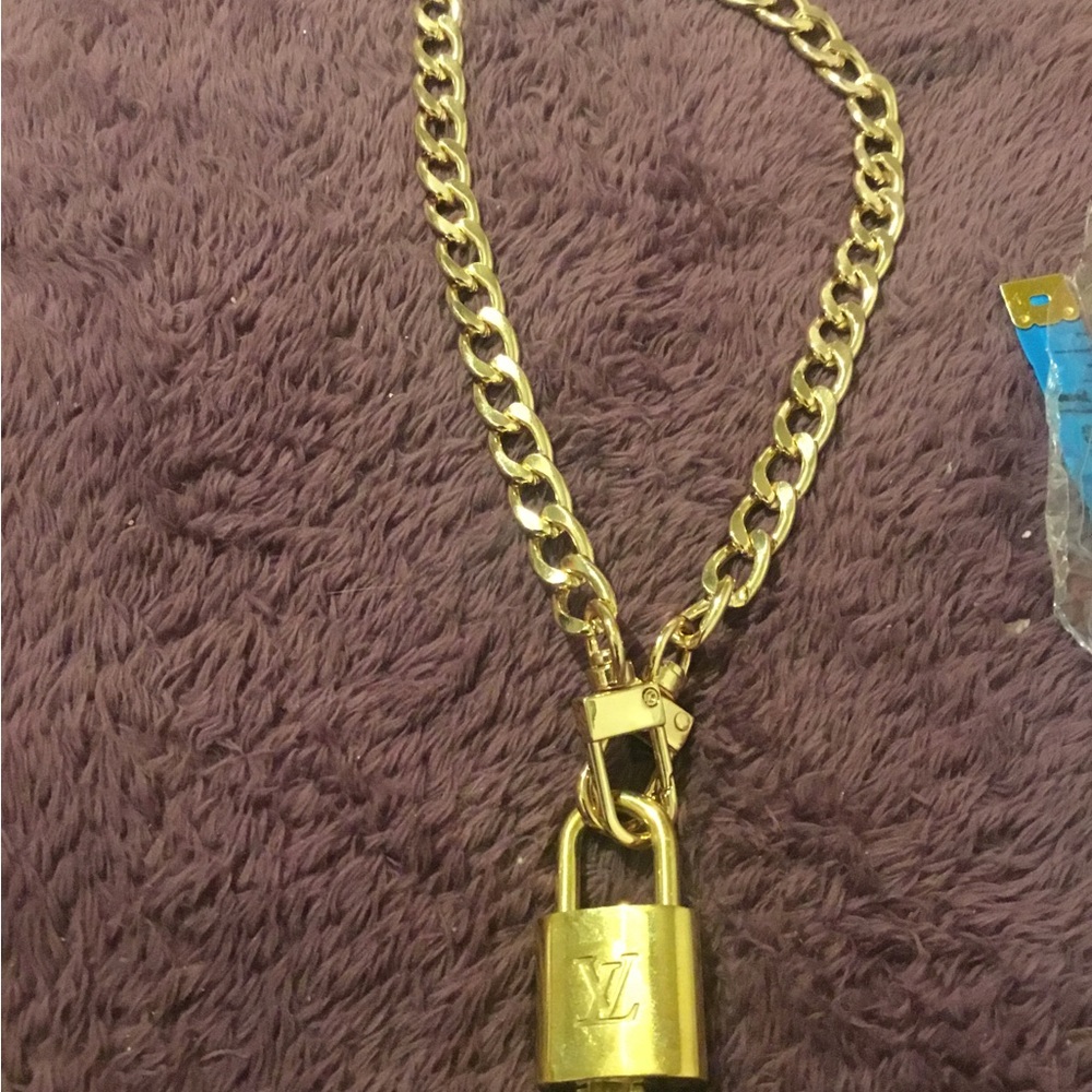 Vintage Louis Vuitton RARE #206 Lock & Key & Chain